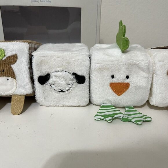 Pottery Barn Kids Animal Friends Soft Blocks Plush Rattle Set of 5 NEW - Picture 4 of 13